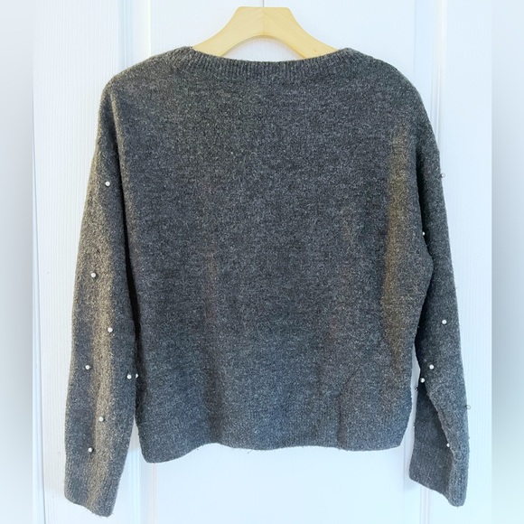 H&M Knit Crewneck Sweater with Beaded Pearls in Grey - Picture 2 of 9